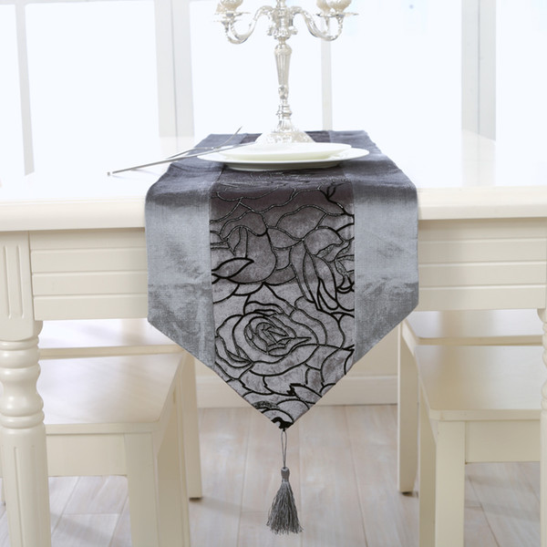 Modern table cloth European style Rose Floral Table Runner Wedding Decoration flag with tassel