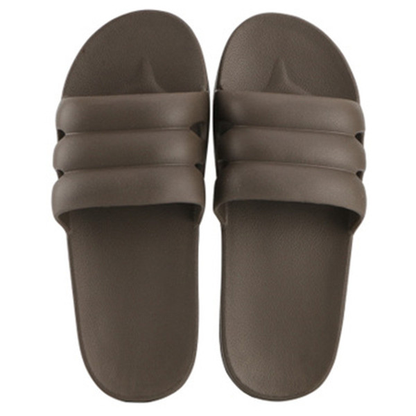 2018 ultra light home slippers men's sandals couple bathroom slippers hollow anti-slip sandals and X81