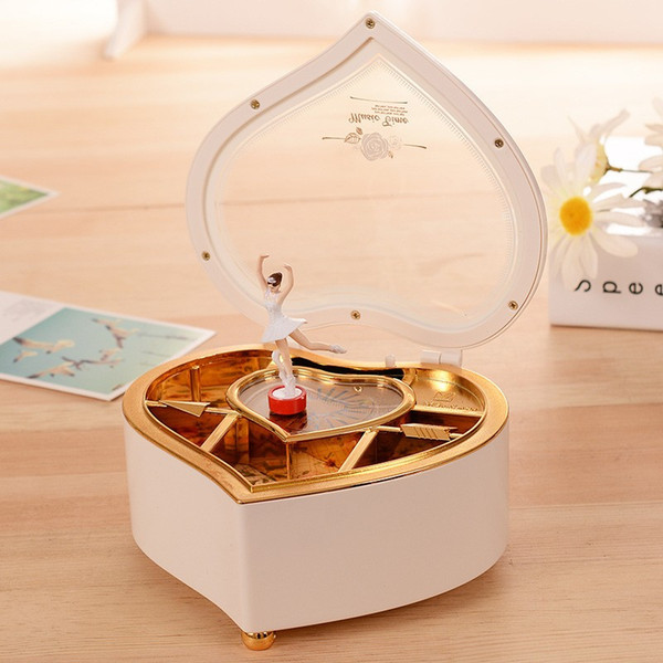 Heart Shape Dancing Ballerina Music Box PLastic Jewellery Box Girls Carousel Hand Crank Music Box Mechanism Gift