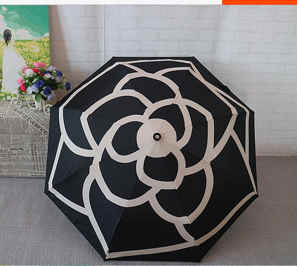 Hot Classic Pattern Camellia Flower Logo Umbrella For Women 3 Fold Rain Umbrella With Gift Box And Bag