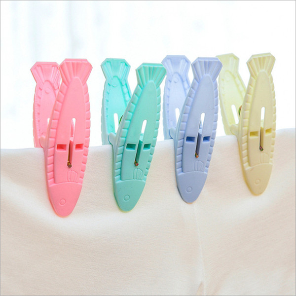 8Pcs/lot Fish shape Laundry Clothes Pins Color Hanging Pegs Clips Heavy Duty Clothes Pegs Plastic Hangers Racks Clothespins