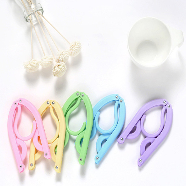 5 Color 5PC Folding Plastic Portable Magic Travel Hanger Clothes Hanging Convenient Travel