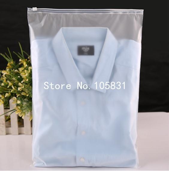 100pcs 24x35cm Zip lock Zipper Top frosted plasti
8000
c bags for clothing, T-Shirt , Skirt retail packaging customized logo printing C18112801