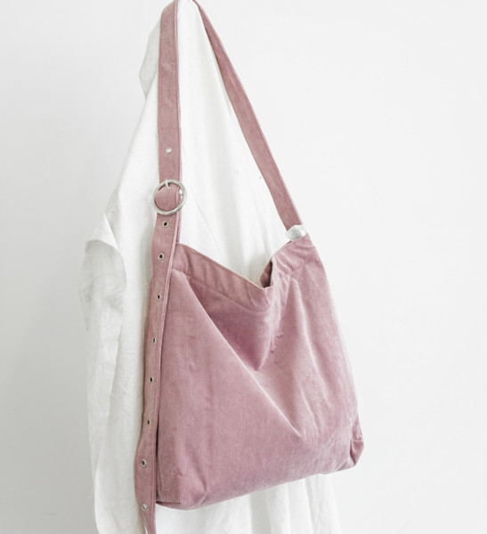 Y22 Korean version of the heavy-duty corduroy canvas bag college wind women's shoulder - shoulder strap can be adjusted.