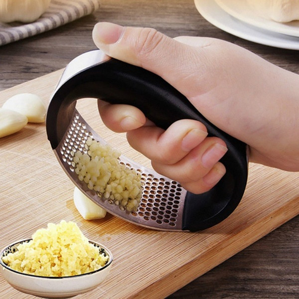 Manual Garlic Presser Stainless Steel Curved Garlic Ginger Grinding Slicer Chopper Garlic Presses Crusher Grater Kitchen Cooking Gadgets