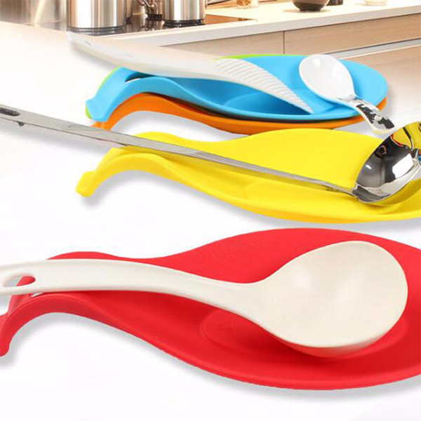 Kitchen Spoon Rest Gadget Novelty Candy Color Kitchen Tools Heat Resistant Silicone Put A Spoon Mat Insulation Mat Placemat