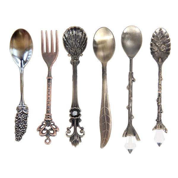 6Pcs/Set Vintage Spoons Fork Royal Style Metal Dinnerware Sets Carved Mini Coffee Spoons Kitchen Accessories fruit dessert Fork