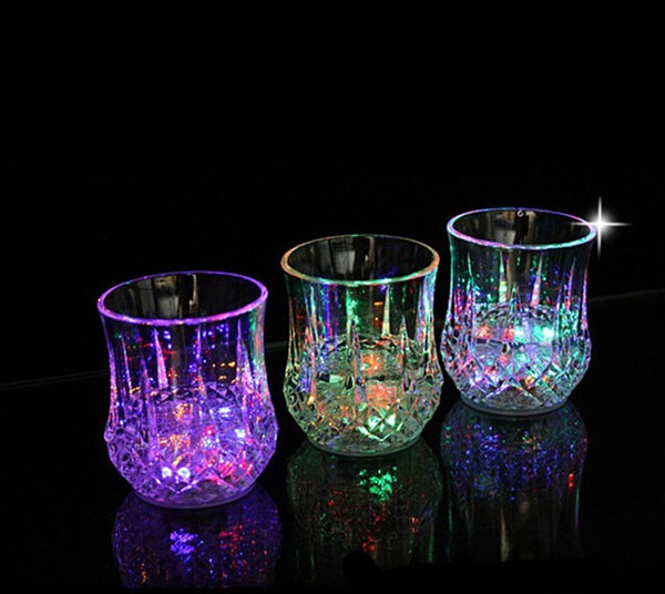 tumbler LED colorful flash cups Creative party wine glass light cup led colorful glow pineapple cup water induction color light cups