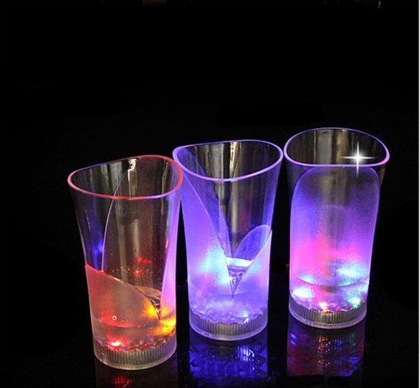 bar creative cup Drinkware creative cups 2018 latest LED luminous cup induction light cup vase cups