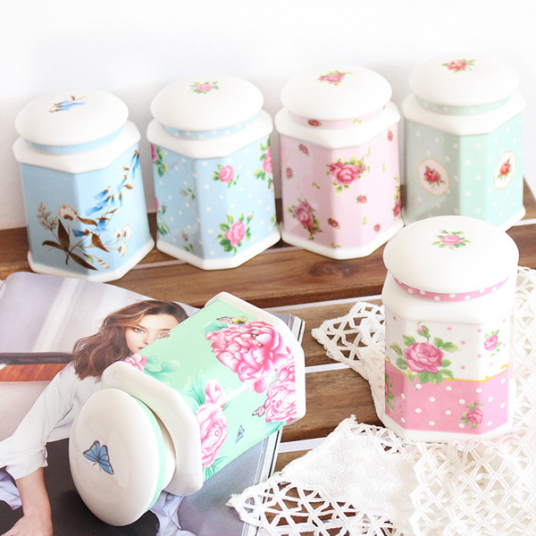 European-style rural ceramic sealing pot creative bone porcelain flower tea tea pot high-grade food storage small jar gift box