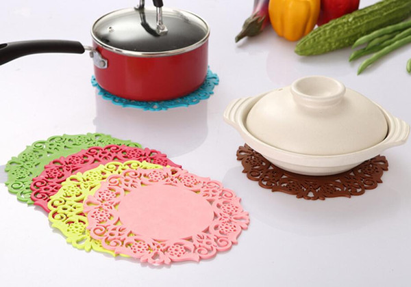 Heat Insulation Place mats flower style high quality Mats & Pads Table Decoration & Accessories