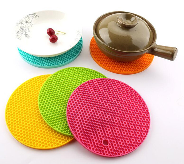 7.1 x 7.1 Inch, Round Honeycomb Silicone Non-slip Heat Insulation Mat Coaster Cushion Placemat