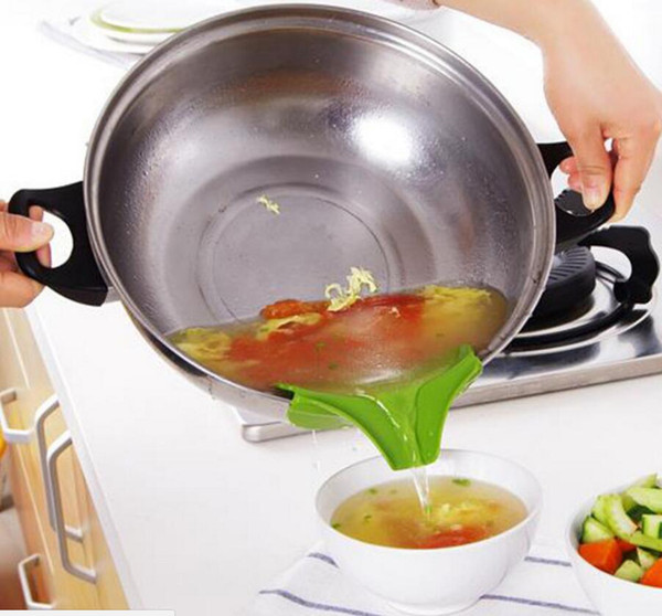 Silicone Pour Spout Slip On Mess Free for Pots Pans and Bowls round edge deflector silicone liquid guide Kitchen Tool