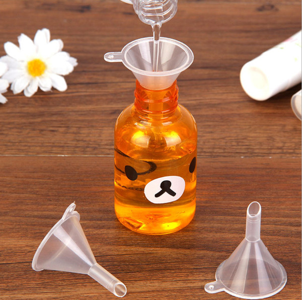 100pcs /lot Plastic Mini Small Funnels For Perfume Liquid Essential oil filling empty bottle Packing Tool for free shipping