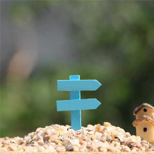 500pcs Wood Crafts Sign Board Miniatures Fairy Gnome Moss Terrarium Signboard Garden Home Decoration Free Shipping WA1424 20180513#