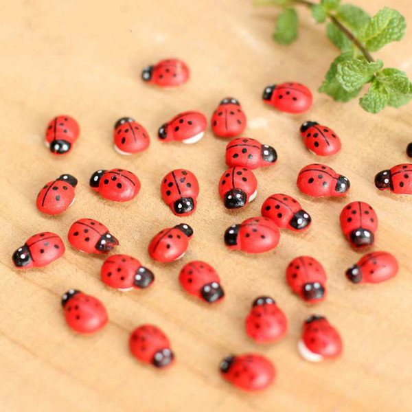 50pcs/Lot Mini Cute Beetle Coccinella Septempunctata DIY Ornaments Micro Landscape Moss Bottle Desktop Decor Bonsai Doll House Miniature DIY