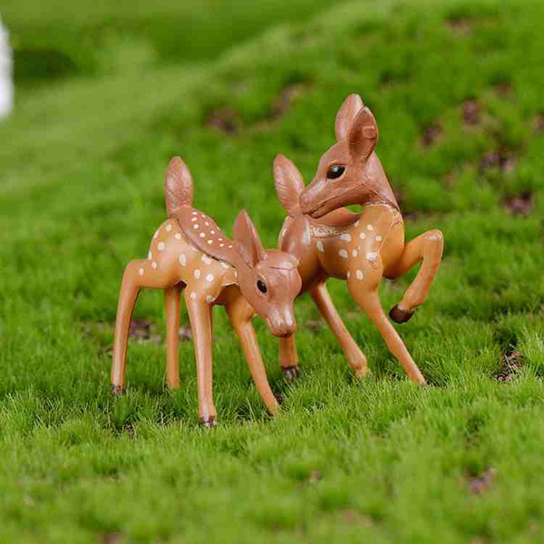 Miniature Deer Lover Cartoon Fawn Doll Moss Terrarium Creative Craft Micro Landscape Ornaments Desktop DIY Accessories Zakka Fairy Garden