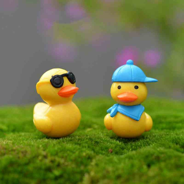 Travelling Yellow Duck Sunglass Hat Moss Terrarium Creative Craft Micro Landscape Ornaments Cake Doll DIY Accessories Zakka Fairy Garden