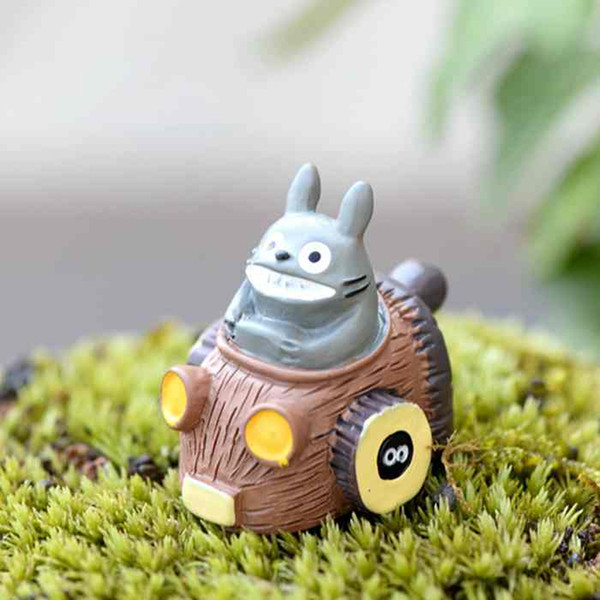 Drive Totoro Figurine Ornament Totoro in The Car Moss Micro Landscape Mini Resin Craft Decoration Props DIY Miniature Fairy Garden Materials