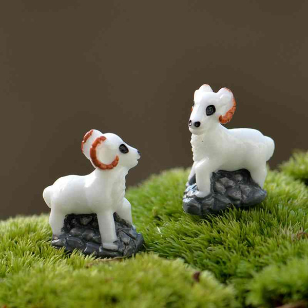 Micro Landscape Miniature Resin white goat with bottom Moss bottle Succulent plants pot decor ecological props DIY resin crafts materials