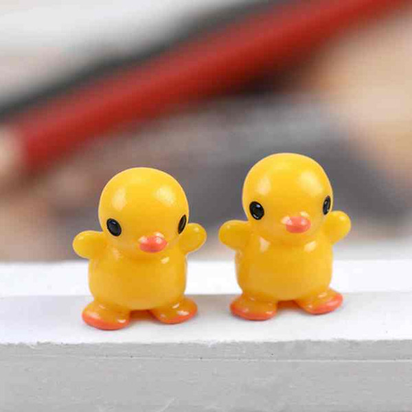 Cartoon Standing Yellow Duck Moss Micro Landscape Decoration Mini Resin Handicraft Plant Pot Accessories Small Ornament DIY Fairy Garden