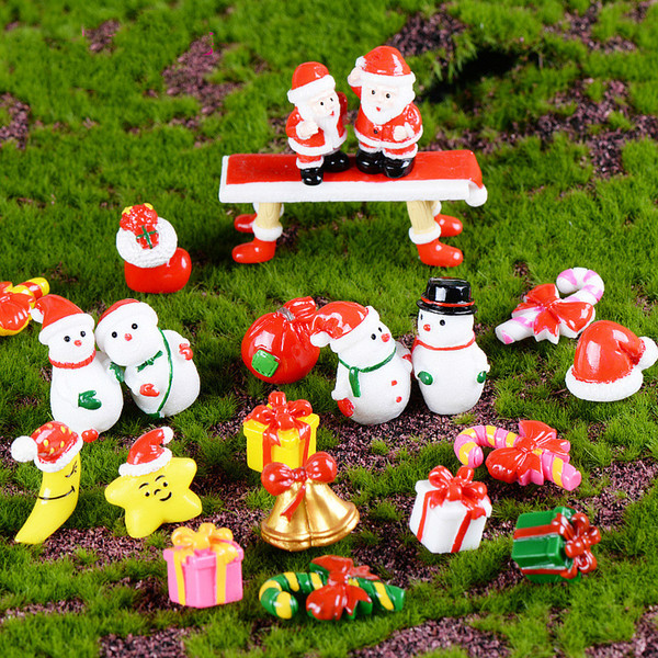 Mini Christmas Decoration Accessories Miniature Figurines Santa Snowman Square Gifts Umbrella Star Moon Toys Desktop Fairy Garden Decoration