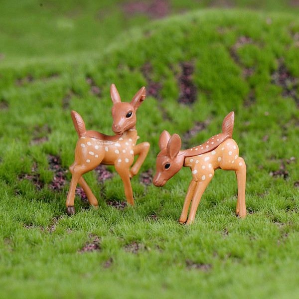 Miniature Cute Deer Lovers Fairy Garden Supply DIY Material Mini Resin Handcaft Moss Micro Landscape Accessories Plant Pot Decoration