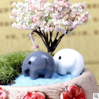 Resin Garden Decorations Fairy Garden Miniatures Cute Elephant Miniature Landscape Ornaments Garden Bonsai Dollhouse Decorations Resin Craft