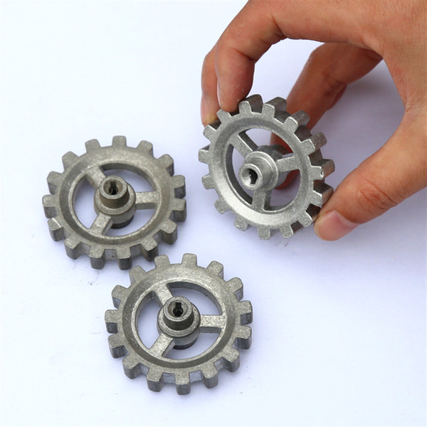 DIY Automatic revolving frame accessories gears can be used with various flat labels