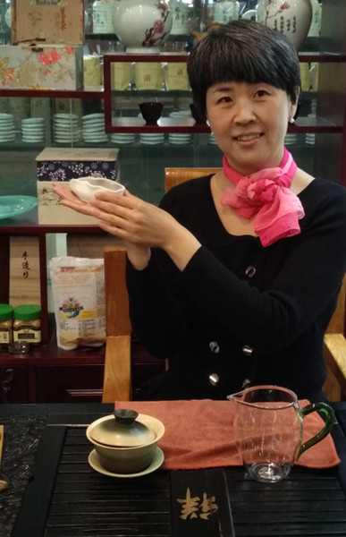 dark tea, Vermont dark tea,tea in USA, most honest dark tea from China, iced tea from Hebe's teahouse,tea benefits,clear your blood vessel