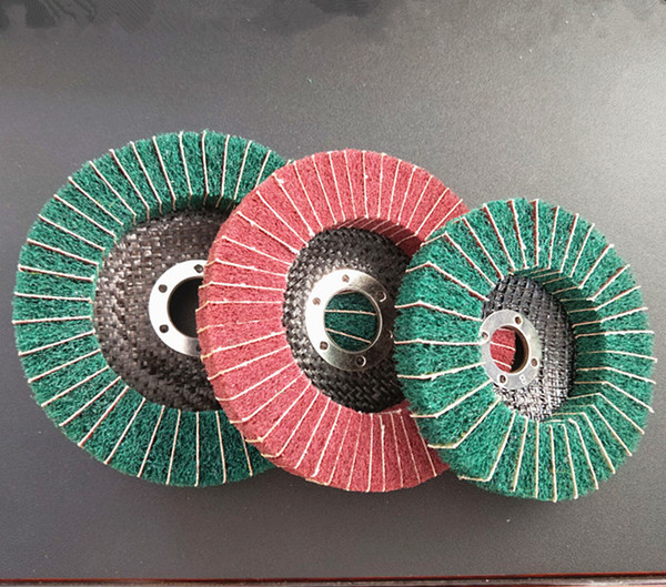 Shaft spindle mounted flap discs with Sourcing pad