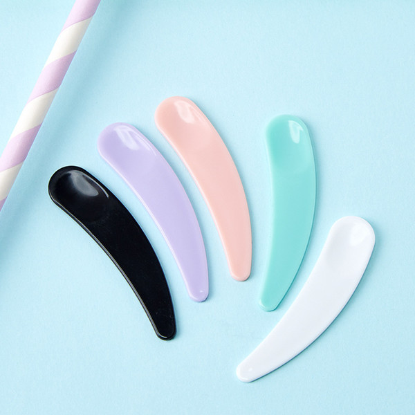 Crescent spoon cute Little dig spoons mask bar Cream Cosmetic packaging Repackaging tool