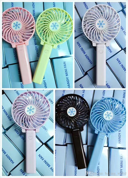 Wholesale and Retail Mini Fan Portable USB Portable, Portable Students Holding Small Silent Hand-Held Lithium Electric Fan.