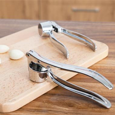 Wholesale Stainless Steel Garlic crush Pressing device Grade Hand Presser Crusher Ginger Squeezer Slicer Masher Ginger Kitchen Tool