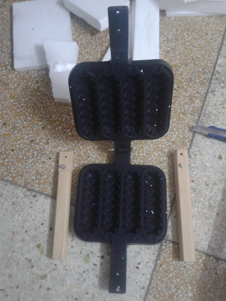 Commercial Use Lolly Waffle Mould Hot Dog Grill Waffle Iron 4 PCS a plate