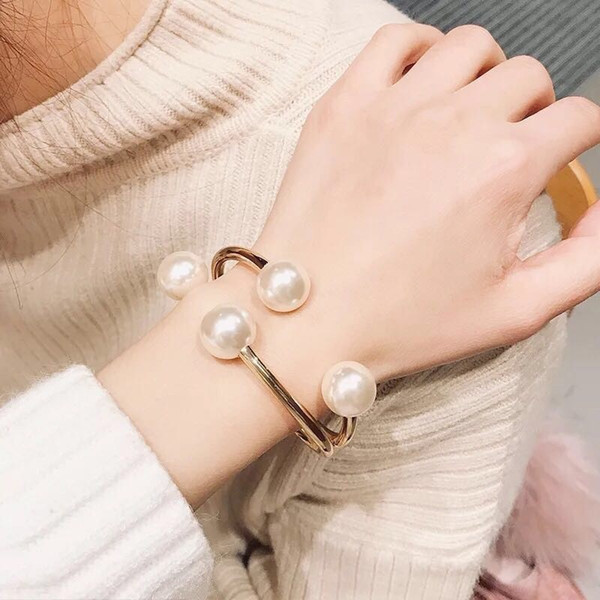 Women's Bracelet 2019 Fashion Classic Pearl Bracelet Hot Sale Personality Fashion Luxury Braceletin