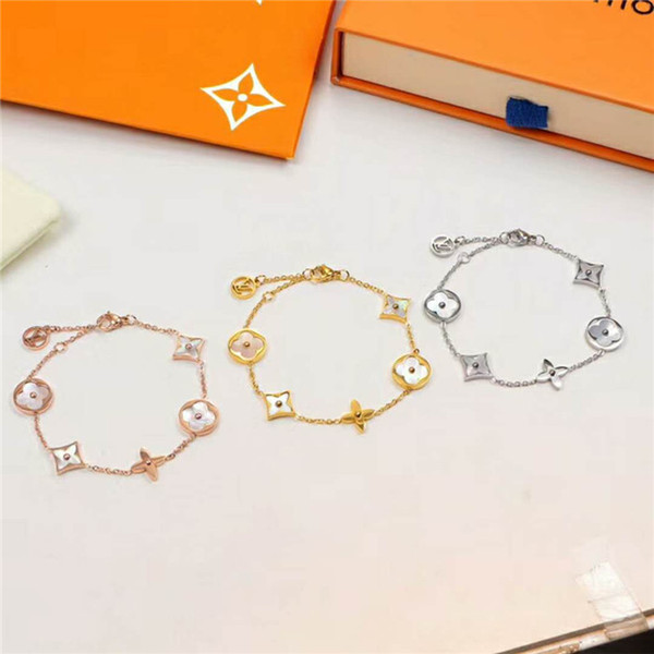 Fashionable men and women shell bracelet, classic new European and American titanium steel couple bracelet accessories wholesale