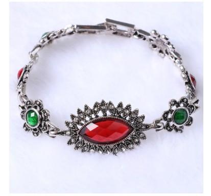 2017 new ladies, bracelet, eye shaped high-grade glass stone, European and American antique bracelet, fashionable and exquisite foreign trad