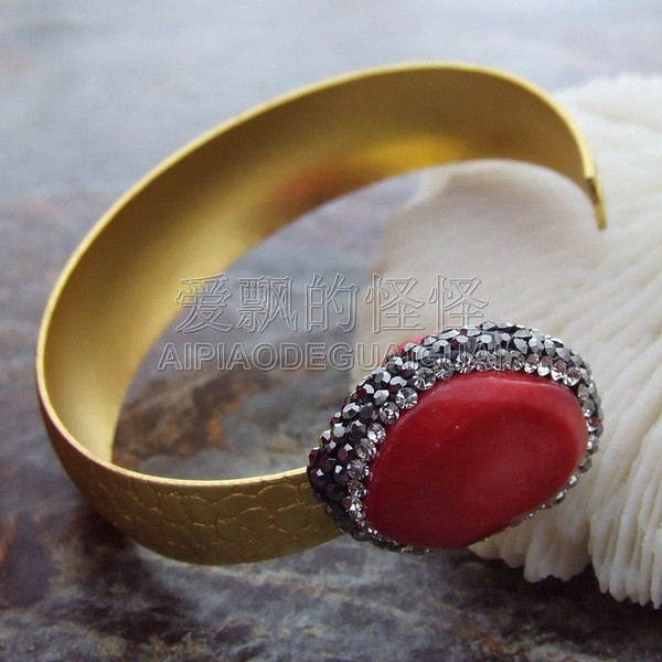 B041527 Red Coral 24 K Yellow Golden Plated Bangle Bracelet