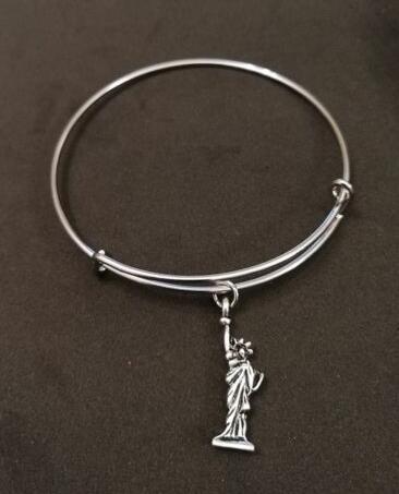 Vintage Silver Statue of Liberty Charms Expandable Wire Bracelet Bangles For Women Fashion Jewelry New York Adjustable Bracelet Crafts