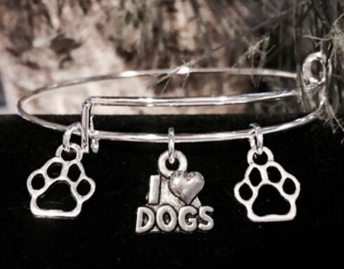 Vintage Silver I Love Dogs 2 Paw Print Charms Expandable Wire Bracelet Bangles For Women Fashion Jewelry Crafts Adjustable Accessories NEW