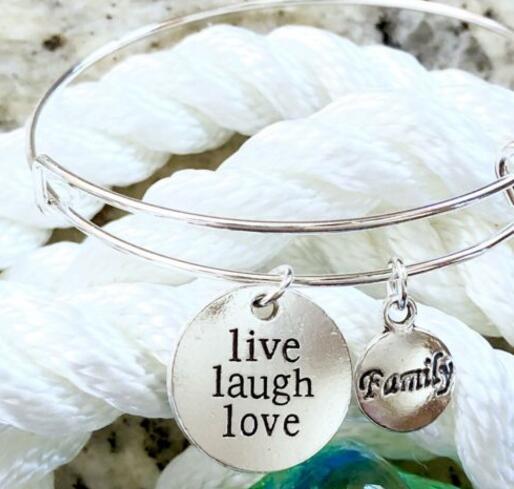 Vintage Silver Live Laugh Love Family Charms Expandable Wire Bracelet Bangles For Women Fashion Jewelry Crafts Adjustable Accessories NEW