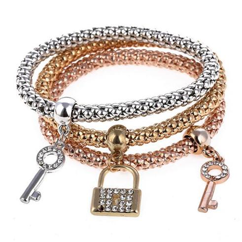 Europe and America 2022Fashion Simple Gold/Silver/Rose Key And lock Pendant Rhinestone Alloy Corn Shape Elasticity Women Bracelet Jewelry