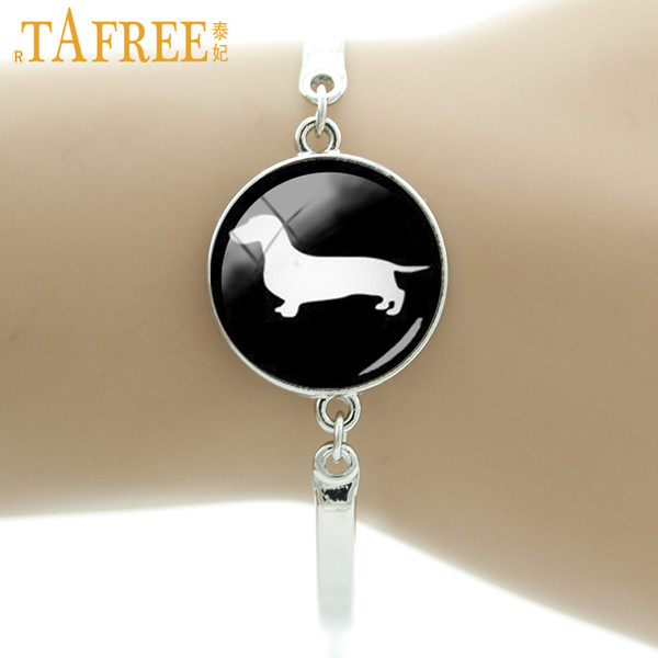 Glass cabochon dome Dachshund Dog bracelet vintage dog silhouette supernatural hound jewelry puppy animal charms T354