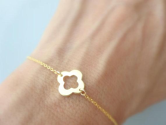 5PCS Outline Open Four Leaf Clover Bracelet Lucky 4 leaf Clover Bracelet Simple Grass Flower Plant Shamrock Bracelets Birthday Gifts