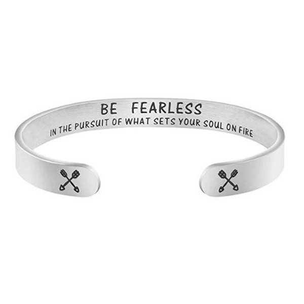 2019 Hot Sale Europe and America Lettering Opening C-shaped Stainless Steel Bracelet Be Fearless Lettering Arrow Bracelet