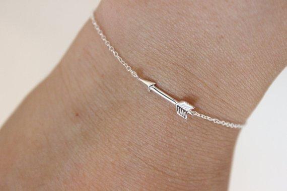 small arrow bracelet European and American alloy bow and arrow bracelet cold weapon War weapon lucky amulet bracelet jewelry