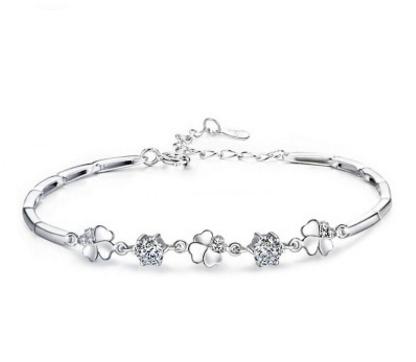 Real 925 Sterling Silver Plated Four-leaf Clover Bracelet New Design Women Charm Silver Bracelets With Diamond Decoration