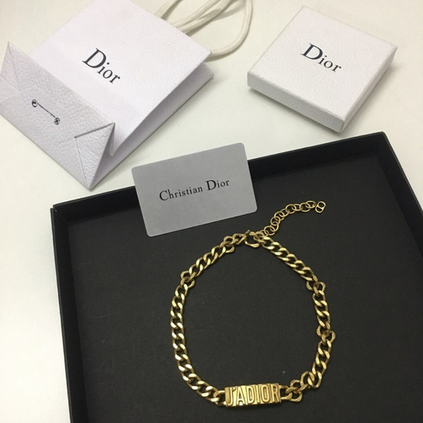 2019 new lady charming fashion link Chain bracelets highly recommended Letter style Heavy duty platingor