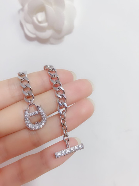 2018! Diamond Bracelet! The steel bracelet for Lady (17) is very individual and characteristic. Simple, drill, A shape, high quality! Size 1